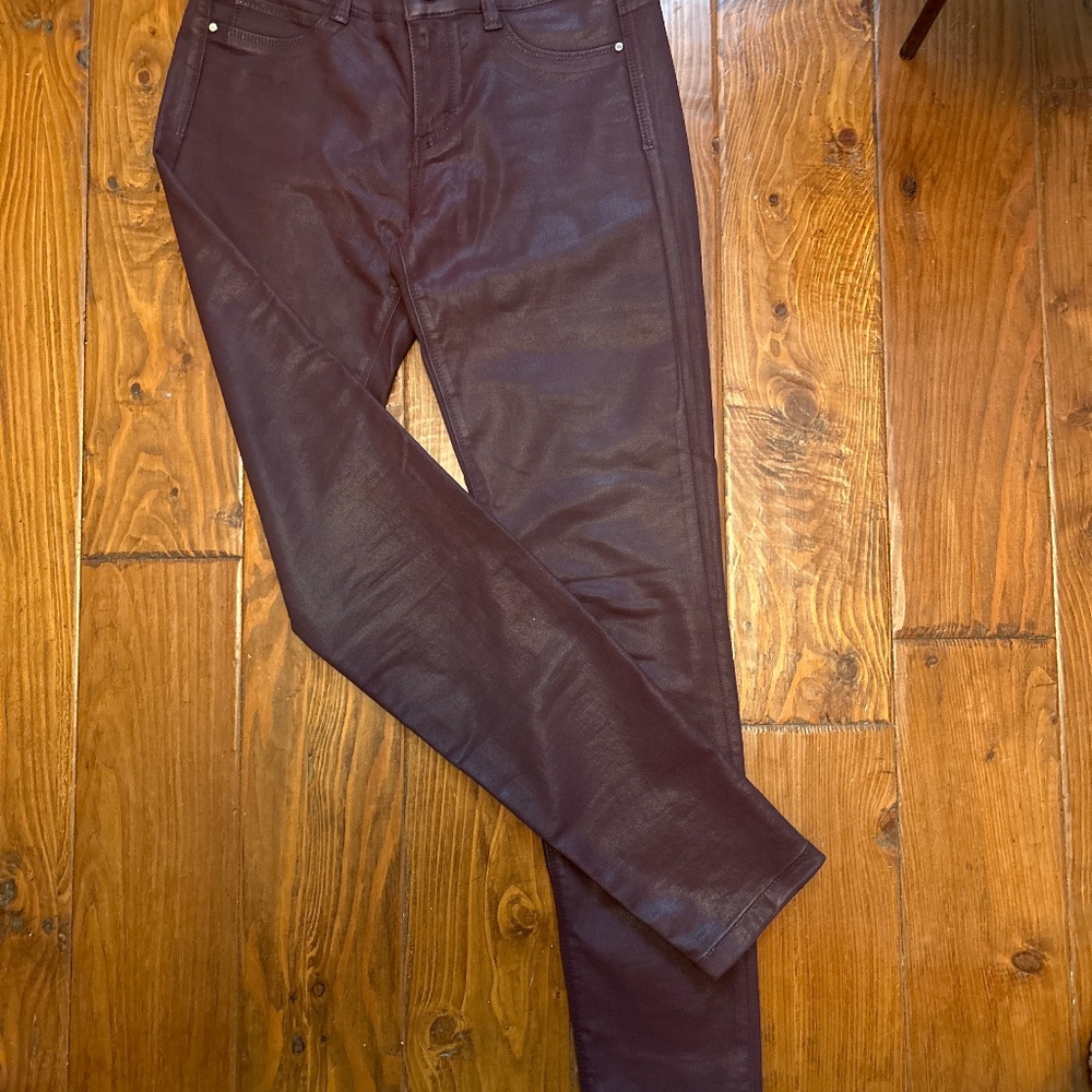 White/Black Market Faux Leather Pant in Size 4